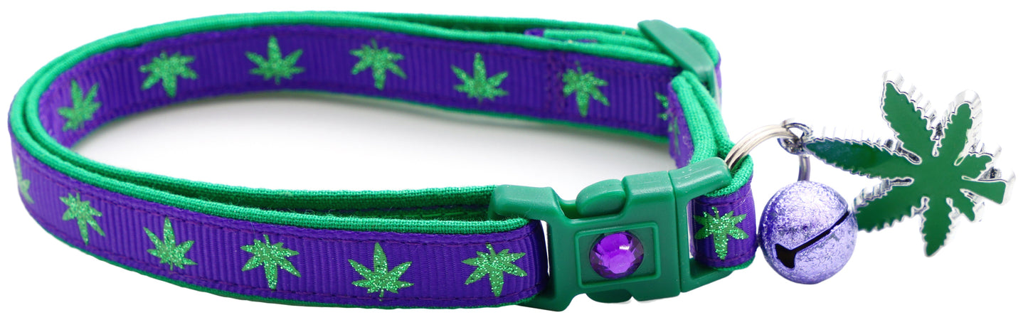 Marijuana Leaves Breakaway Cat Collar