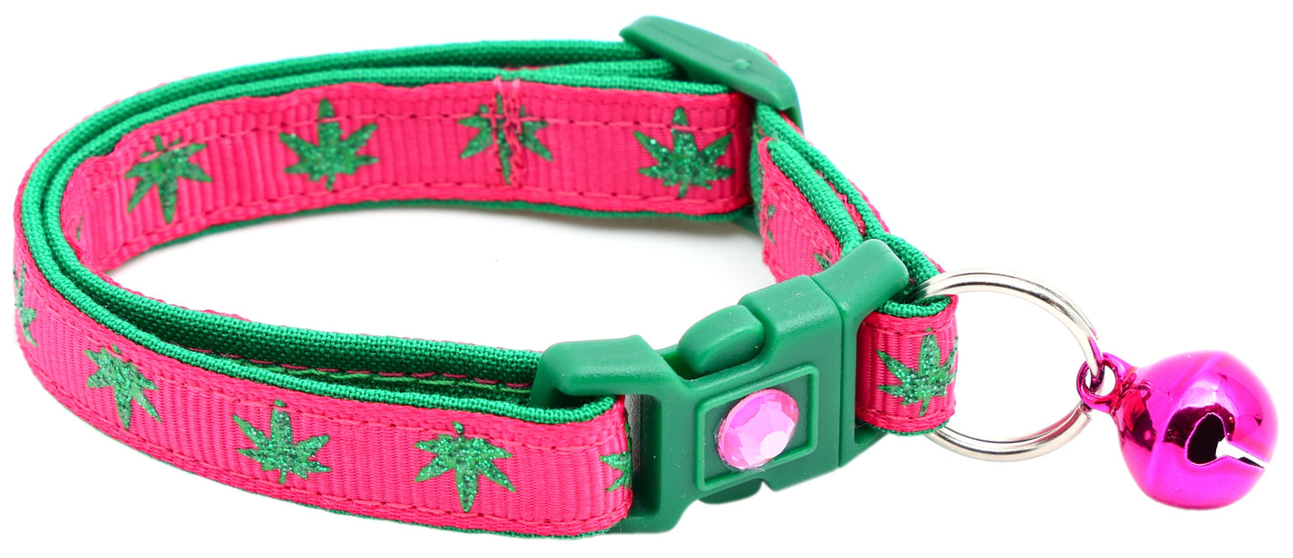 Marijuana Leaves Breakaway Cat Collar