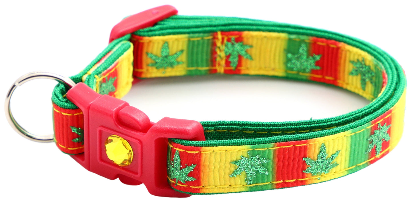 Marijuana Leaves Breakaway Cat Collar