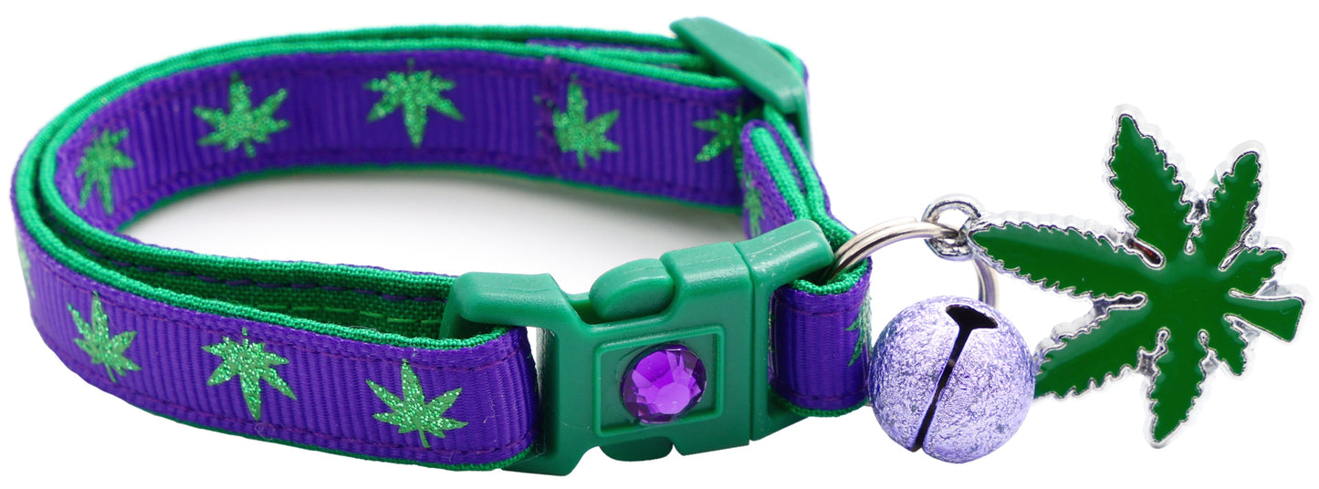 Marijuana Leaves Breakaway Cat Collar